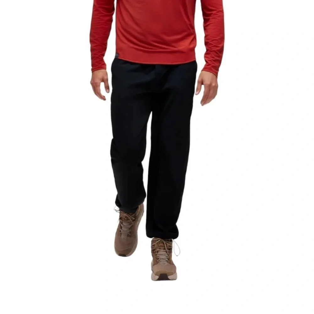 HOKA active woven pants